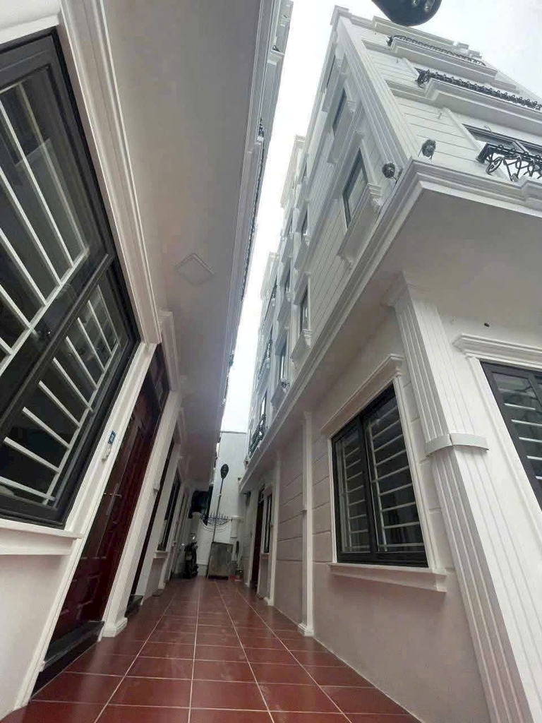 NHÀ 5 TẦNG MỚI TINH – LÔ GÓC 2 MẶT THOÁNG – DI TRẠCH