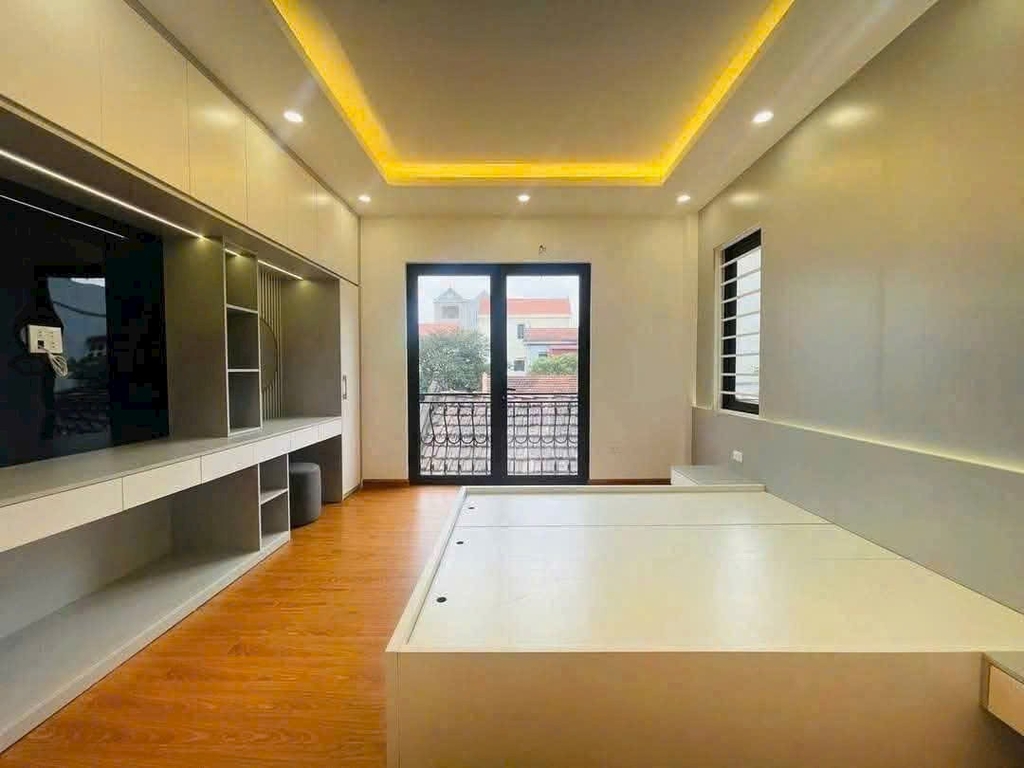 NHÀ 5 TẦNG MỚI TINH – LÔ GÓC 2 MẶT THOÁNG – DI TRẠCH