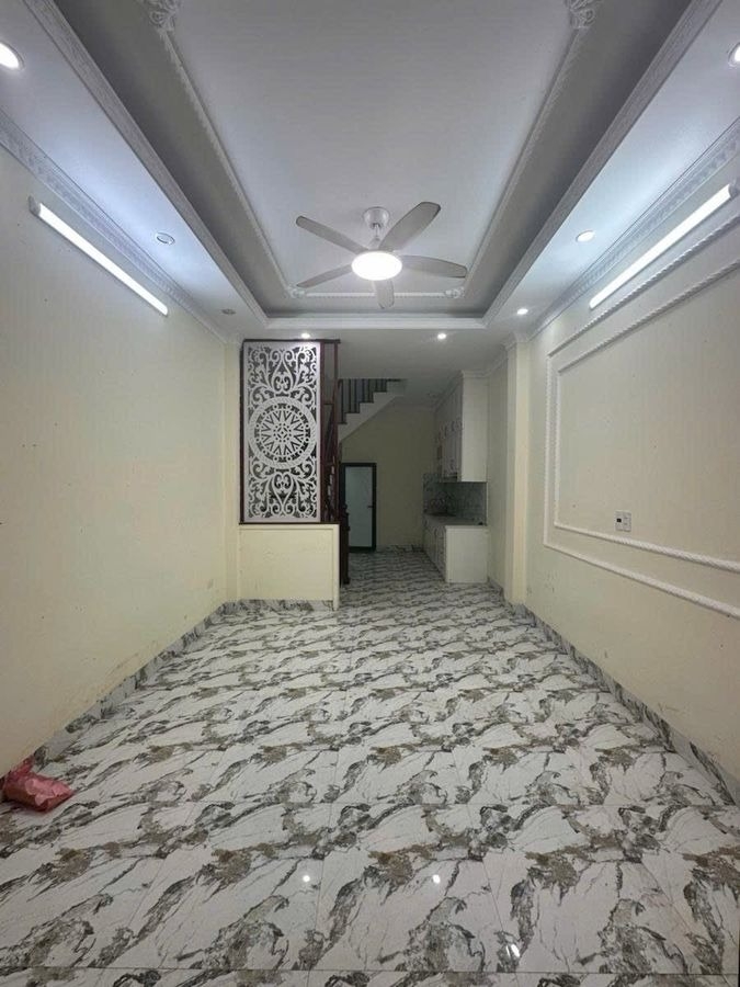 Nhỉnh 7 tỷ có ngay nhà Long Biên - 5 Tầng Dân Xây, Gần Vĩnh Tuy, Aeon Mall