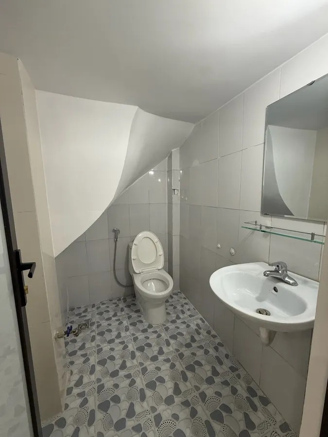 Bán Nhà Lô Góc Vũ Tông Phan, Thanh Xuân - Nhà Đẹp, Gần Ô Tô