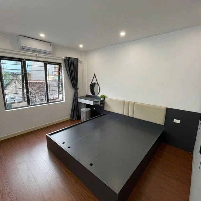 Bán Nhà Mỹ Đình 30m2 x 5 Tầng Đẹp Ở Ngay - Ngõ Thông - Sổ Vuông