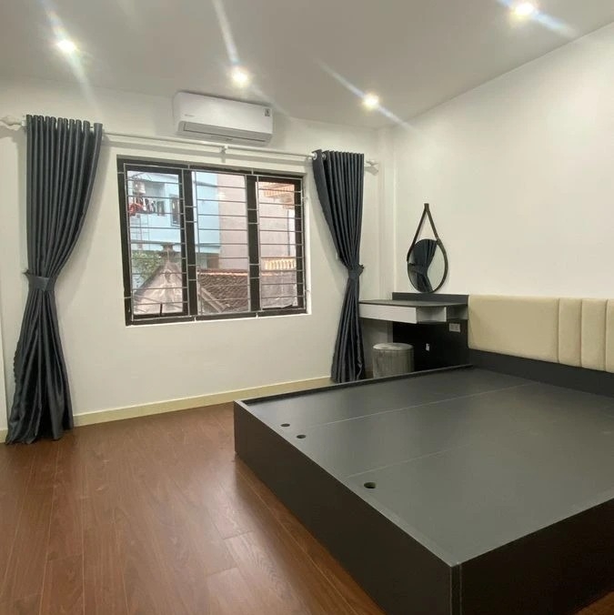 Bán Nhà Mỹ Đình 30m2 x 5 Tầng Đẹp Ở Ngay - Ngõ Thông - Sổ Vuông