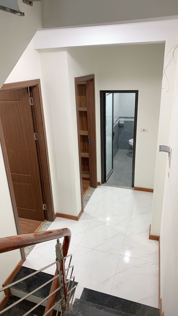 BÁN NHÀ 5 TẦNG - 7 PHÒNG NGỦ - NGÕ THÔNG HỮU HƯNG - 36M2 - 8.8 TỶ