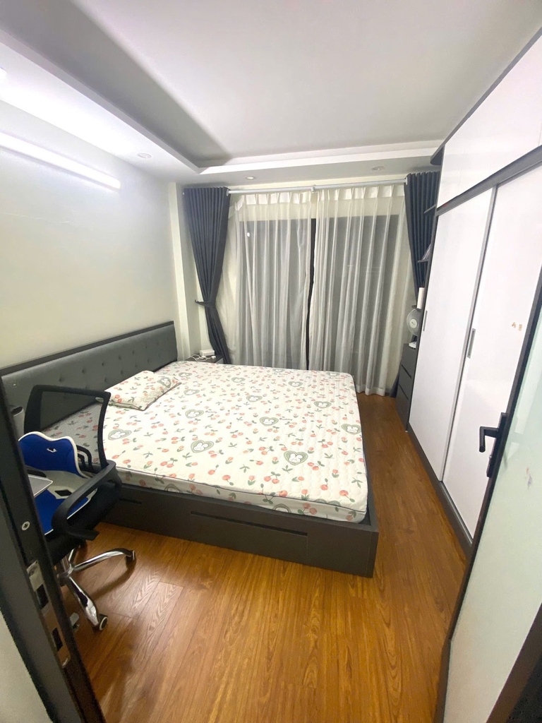 BÁN NHÀ MỚI FULL NỘI THẤT – OTO 7 CHỖ ĐỖ CỬA- MỌI NGẢ VÀO NHÀ ĐỀU ĐƯỜNG OTO