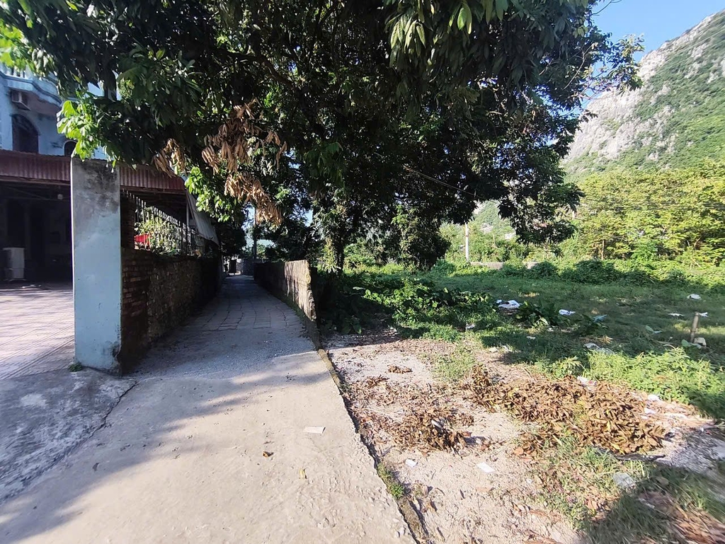 ĐẤT VÀNG LÔ GÓC 3 MẶT NGÕ - MIẾU MÔN, CHƯƠNG MỸ - 298.4M² (100M² THỔ CƯ) - MẶT TIỀN ĐƯỜNG HỒ CHÍ MINH - GIÁ 8.355 TỶ