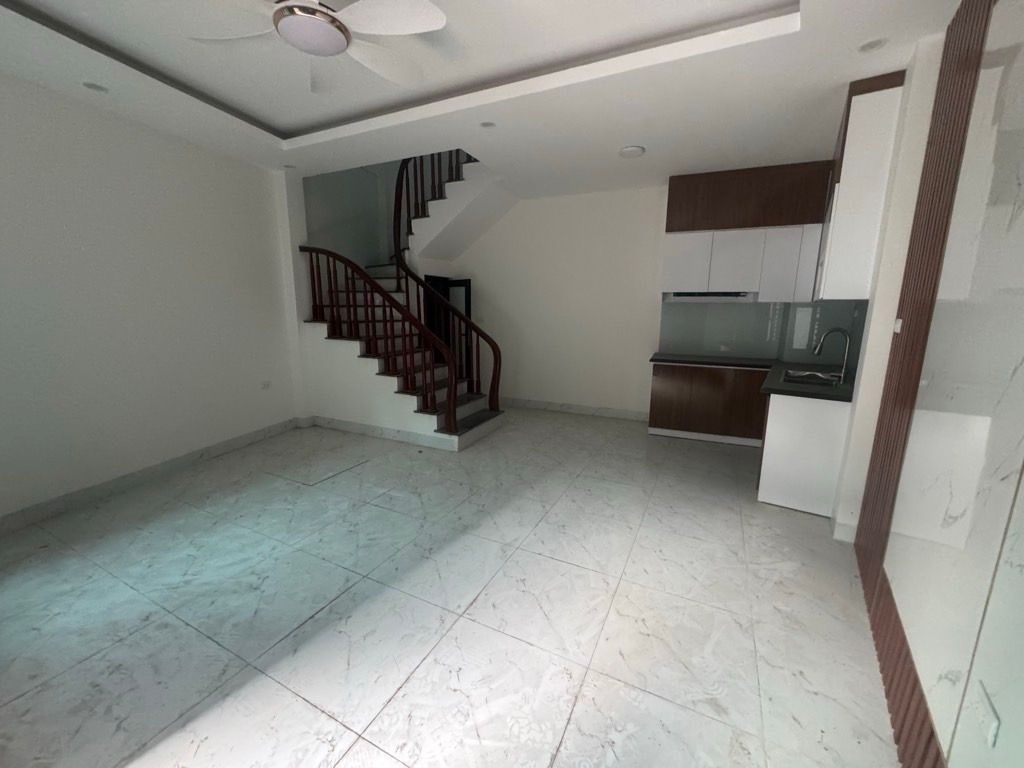 BÁN NHÀ LÔ GÓC MIÊU NHA XUÂN PHƯƠNG - MỚI KÍNH COONG - SÁT VINCOM - 6.6 TỶ