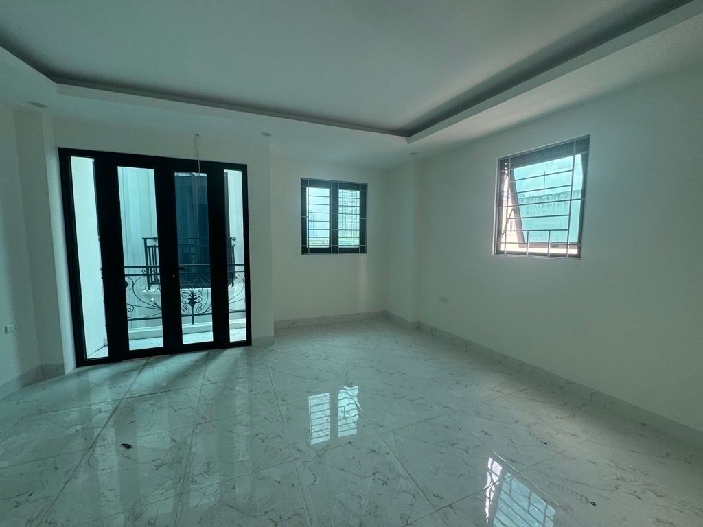 BÁN NHÀ LÔ GÓC MIÊU NHA XUÂN PHƯƠNG - MỚI KÍNH COONG - SÁT VINCOM - 6.6 TỶ