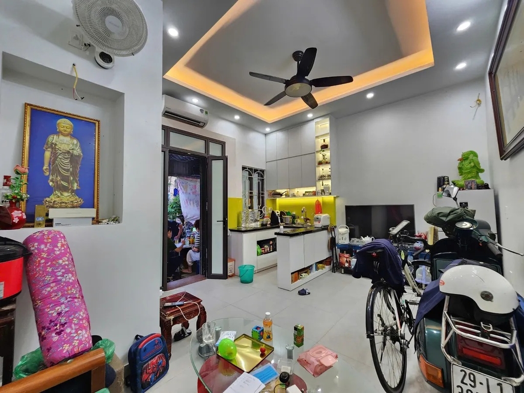 Bán Nhà Lô Góc Trương Định, Hoàng Mai - Ô Tô Đỗ Cửa, Kinh Doanh Tốt, Gần Bách Kinh Xây