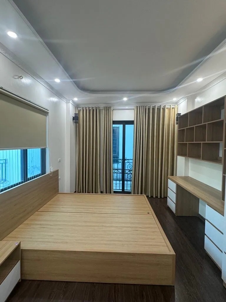 BÁN NHÀ TU HOÀNG - NAM TỪ LIÊM - LÔ GÓC 2 THOÁNG - FULL NỘI THẤT - VỊ TRÍ ĐẸP SÁT PHỐ