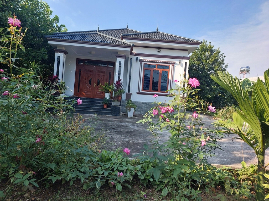 BÁN ĐẤT NGHỈ DƯỠNG 1.652M² - ĐƯỜNG TRUNG THƯỢNG, BA VÌ - DIỆN TÍCH SIÊU LỚN - GIÁ 8.9 TỶ