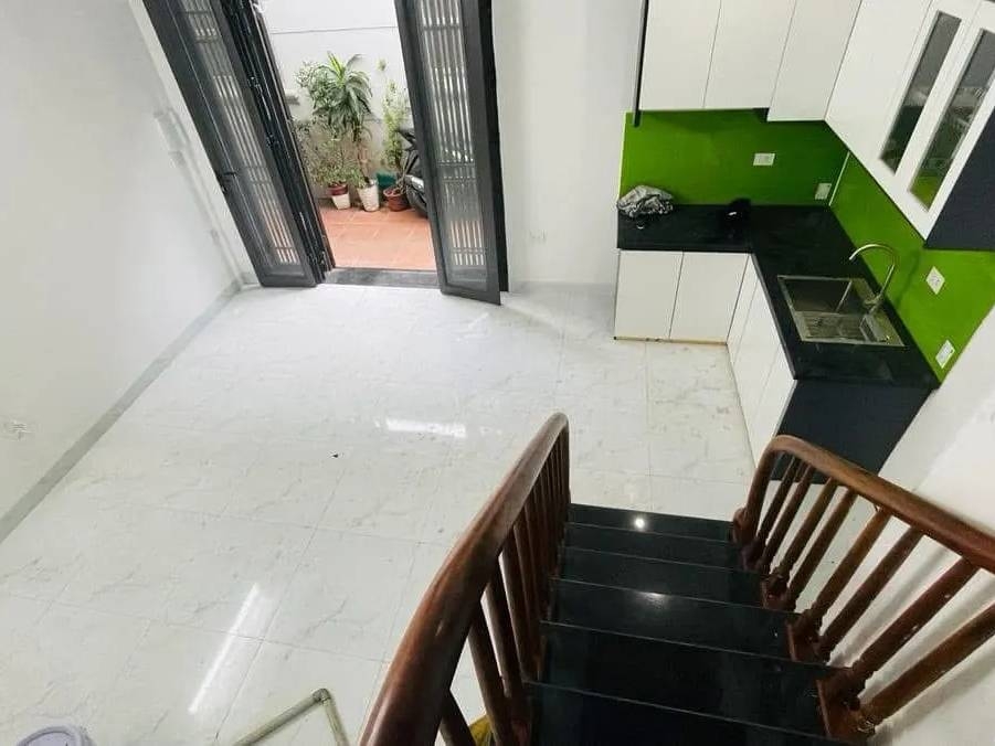 Bán nhà 4 tầng đẹp Tân Khai - Hoàng Mai. Vị trí vàng, cách ô tô 10m