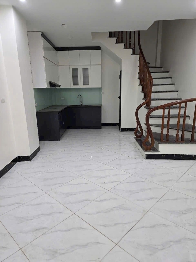 NHÀ 4 TẦNG MỚI LÔ GÓC - PHƯỢNG NGHĨA, PHỤNG CHÂU - NGÕ Ô TÔ ĐỖ CỬA - 3 PHÒNG NGỦ - Ở NGAY - 3.35 TỶ