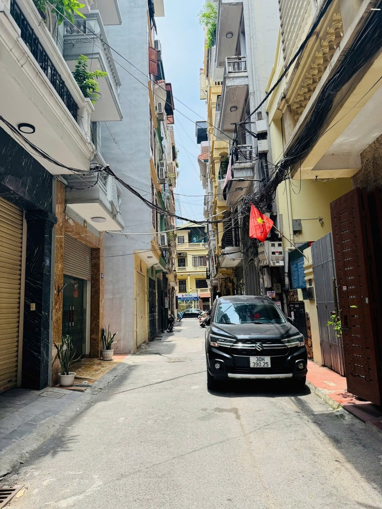 SIÊU HIẾM: PHÂN LÔ HOÀNG SÂM CẦU GIẤY - Ô TÔ TRÁNH VÀO NHÀ - SỔ HOA HẬU - 18.2 TỶ