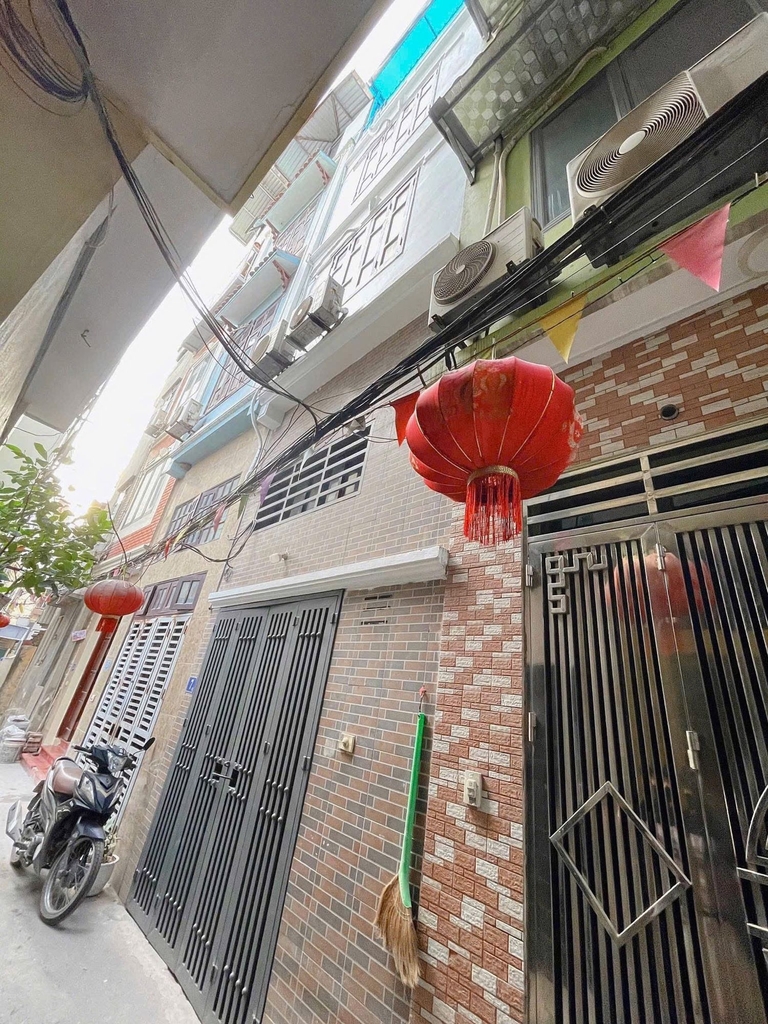 BÁN  NHÀ ĐẸP TÂY MỖ  FULL NỘI THẤT - RẤT GẦN OTO- NGÕ NÔNG THOÁNG- HÀNG XÓM VIN