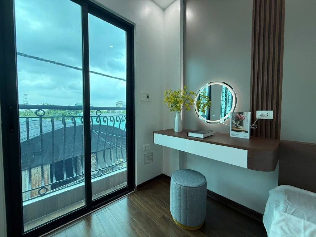 BÁN NHÀ LIÊN MẠC - BẮC TỪ LIÊM - LÔ GÓC - Ô TÔ TRÁNH - KINH DOANH ĐỈNH - NHÀ MỚI 5 TẦNG