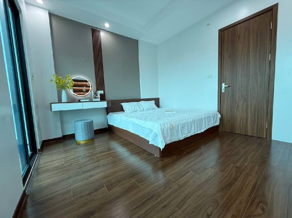 BÁN NHÀ LIÊN MẠC - BẮC TỪ LIÊM - LÔ GÓC - Ô TÔ TRÁNH - KINH DOANH ĐỈNH - NHÀ MỚI 5 TẦNG