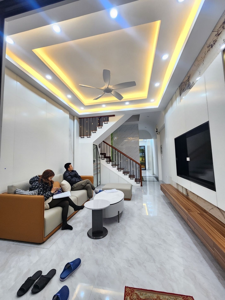 BÁN NHÀ RIÊNG 3 TẦNG THANG MÁY - NGÕ 10M RA PHỐ TRUNG VĂN - 66M2 - 13.5 TỶ