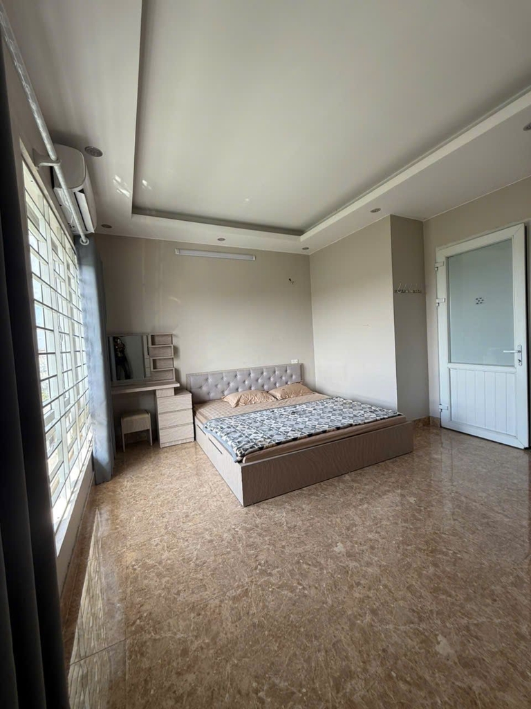 BÁN NHÀ 6 TẦNG THANG MÁY - MẶT NGÕ 5M - VIEW CÔNG VIÊN HỒ CỔ BI - GIÁ ĐẦU TƯ 13.9 TỶ