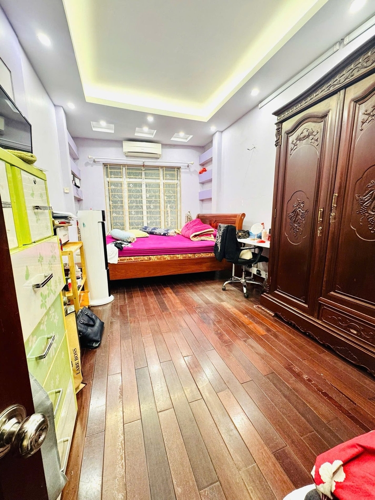 BÁN NHÀ 5 TẦNG - NGÕ THÔNG 20M RA Ô TÔ - KẾ BÊN KEANGNAM - MỄ TRÌ - 33M2 - 8.5 TỶ