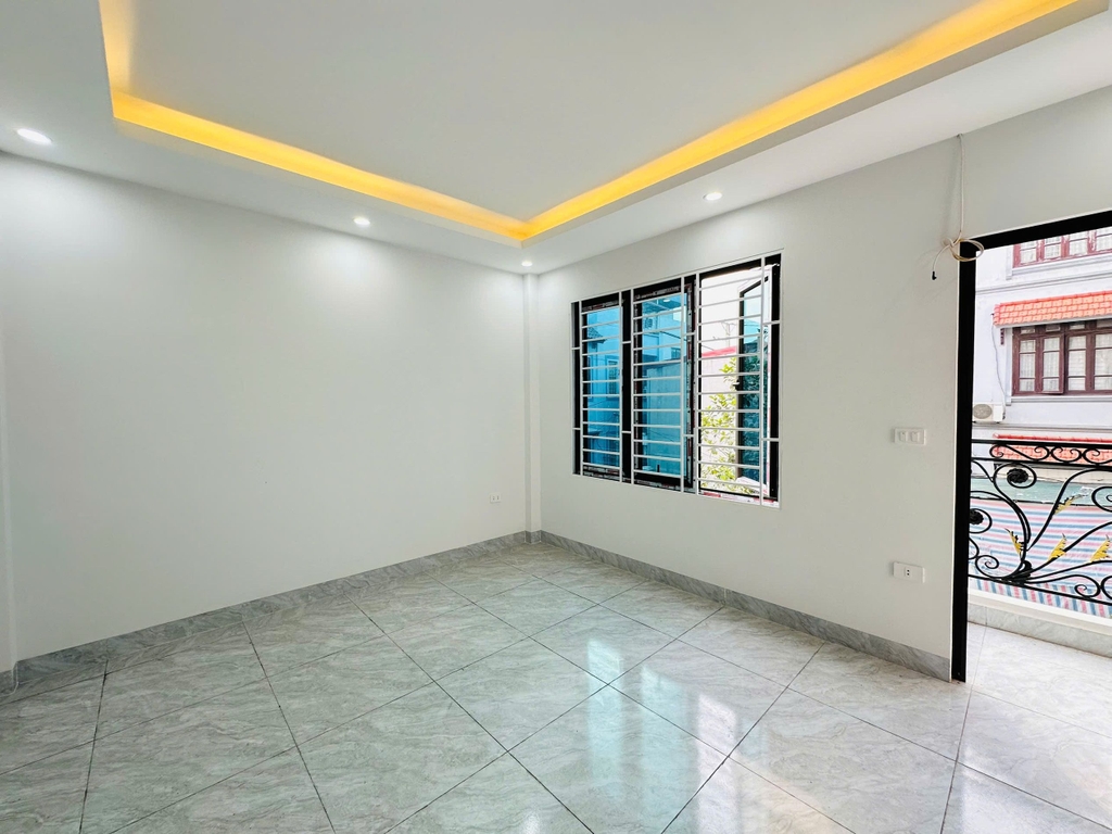 NHÀ PHỐ 5 TẦNG MỚI ĐẸP XUÂN PHƯƠNG - 30M² - KHUNG BÊ TÔNG KIÊN CỐ - THIẾT KẾ 3 NGỦ - 6.5 TỶ