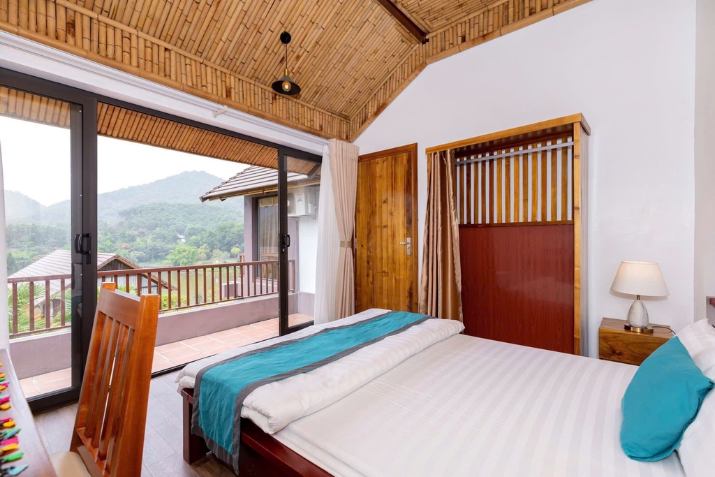 BÁN BIỆT THỰ NGHỈ DƯỠNG 288M² - CĂN 211 THANG MÂY, BẢN XÔI VILLAGE, YÊN BÀI - FULL NỘI THẤT - VIEW HỒ - 8.5 TỶ