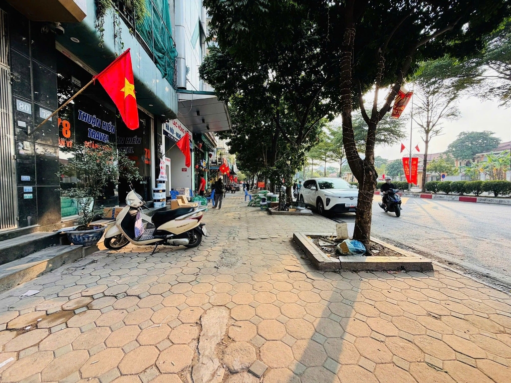 BÁN NHÀ 6 TẦNG THANG SIÊU PHẨM MẶT PHỐ TRẦN VỸ