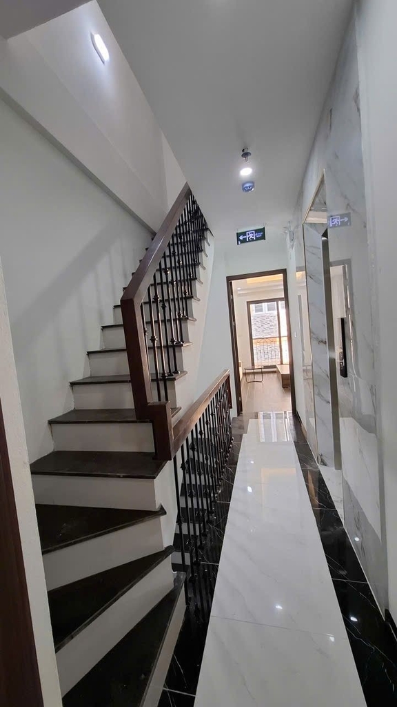 BÁN NHÀ CHO THUÊ 5 TẦNG THANG MÁY - 9 PHÒNG - TÂY MỖ - 52M2 - 11 TỶ