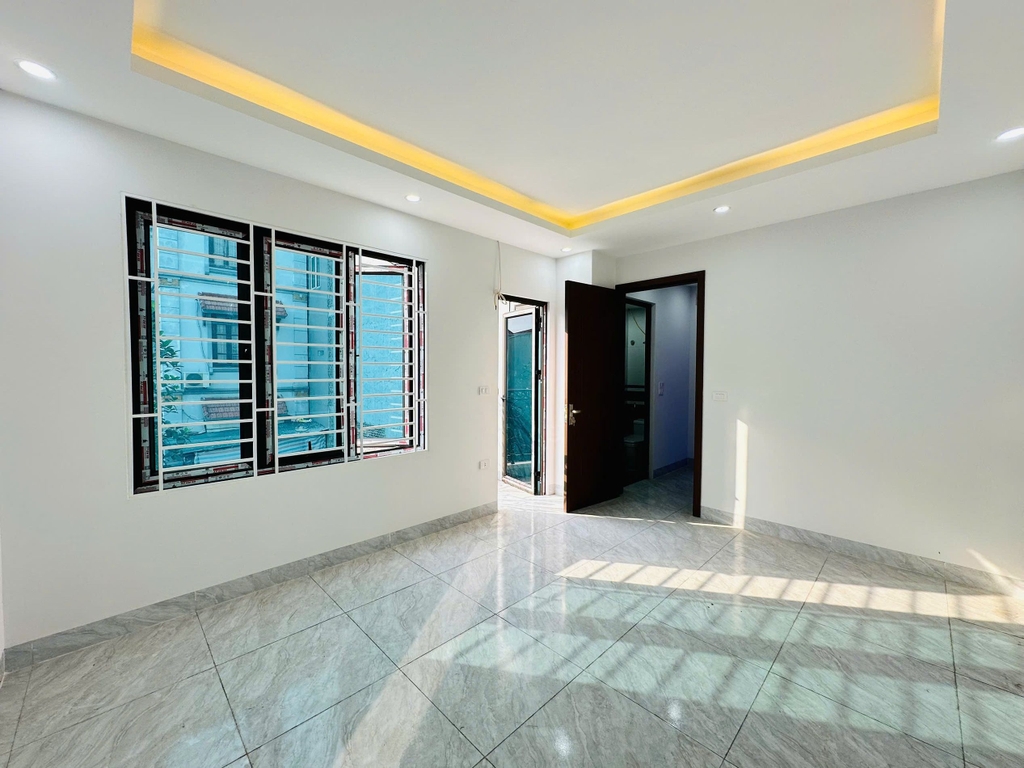 NHÀ PHỐ 5 TẦNG MỚI ĐẸP XUÂN PHƯƠNG - 30M² - KHUNG BÊ TÔNG KIÊN CỐ - THIẾT KẾ 3 NGỦ - 6.5 TỶ