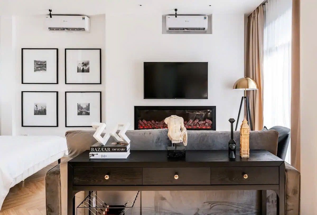 BÁN NHÀ MẶT PHỐ LÊ VĂN LINH HOÀN KIẾM