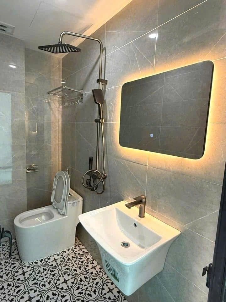 NHÀ PHỐ MẶT ĐƯỜNG 4 TẦNG MỚI - LONG CHÂU, PHỤNG CHÂU - 34M² - 4 PHÒNG NGỦ - Ở NGAY/CHO THUÊ - 3.3 TỶ