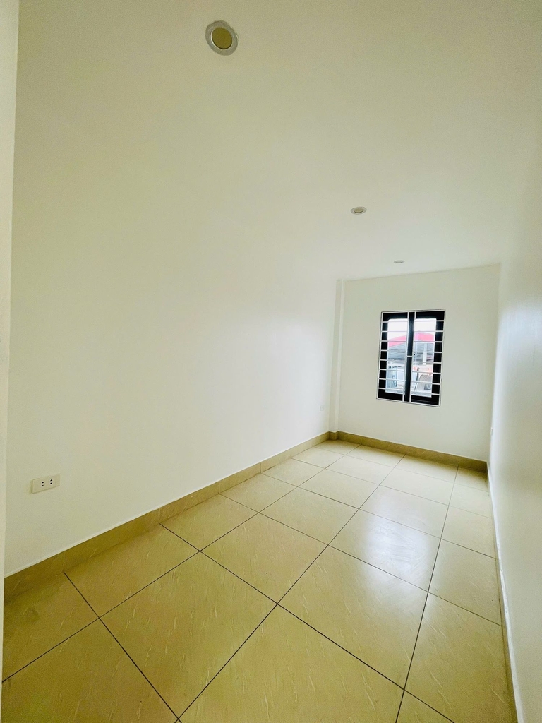 BÁN NHÀ MỚI FULL NỘI THẤT – CÁCH Ô TÔ 15M – GIÁP VÀNH ĐAI 3.5