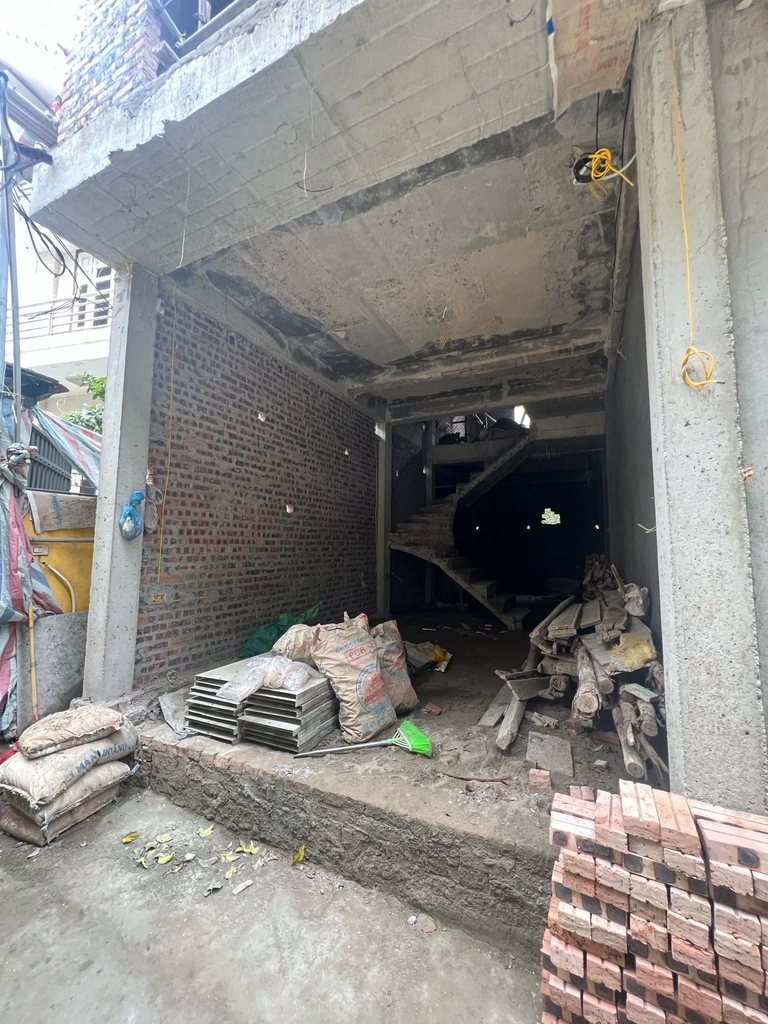 BÁN NHÀ LÔ GÓC -NGÕ NÔNG RỘNG- 20M RA MẶT PHỐ- SU CÓC ĐỖ CỬA