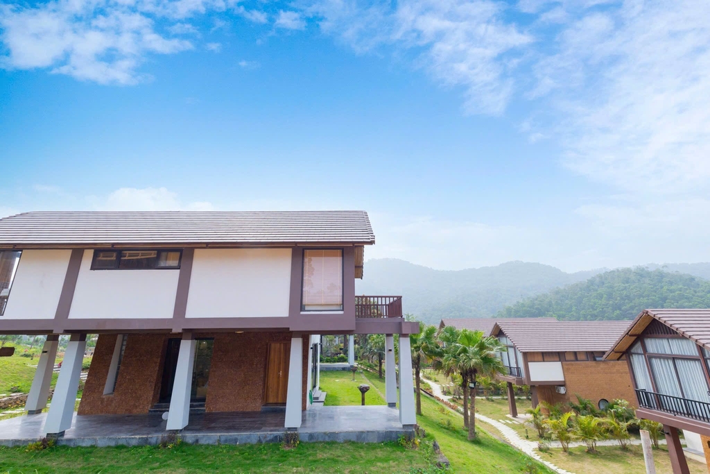 BÁN BIỆT THỰ NGHỈ DƯỠNG 288M² - CĂN 211 THANG MÂY, BẢN XÔI VILLAGE, YÊN BÀI - FULL NỘI THẤT - VIEW HỒ - 8.5 TỶ