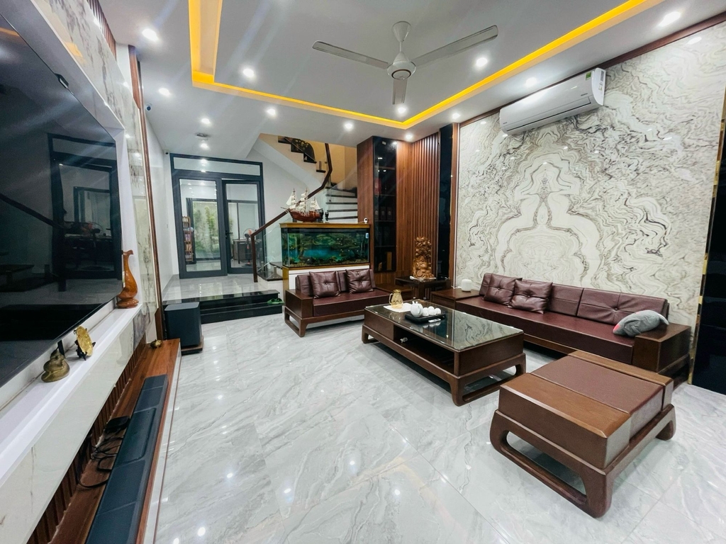 BÁN NHÀ ĐẲNG CẤP - KĐT VINADIC PHÚ DIỄN - VỈA HÈ Ô TÔ TRÁNH - 2 THOÁNG TRƯỚC SAU RỘNG RÃI - Ở KẾT HỢP VP CÔNG TY - TIỀM NĂNG TƯƠNG LAI