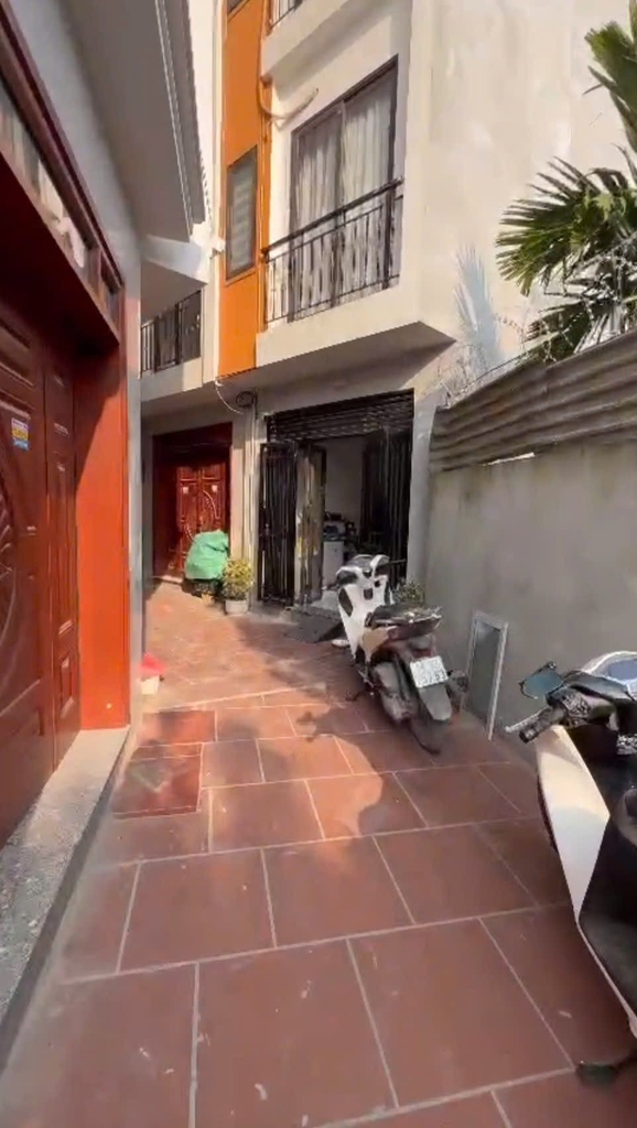 NHÀ PHỐ MỚI 3 TẦNG - NGÃ TƯ CHỢ PHƯỢNG NGHĨA - Ô TÔ ĐỖ CÁCH PHỐ 10M - 3.5 TỶ