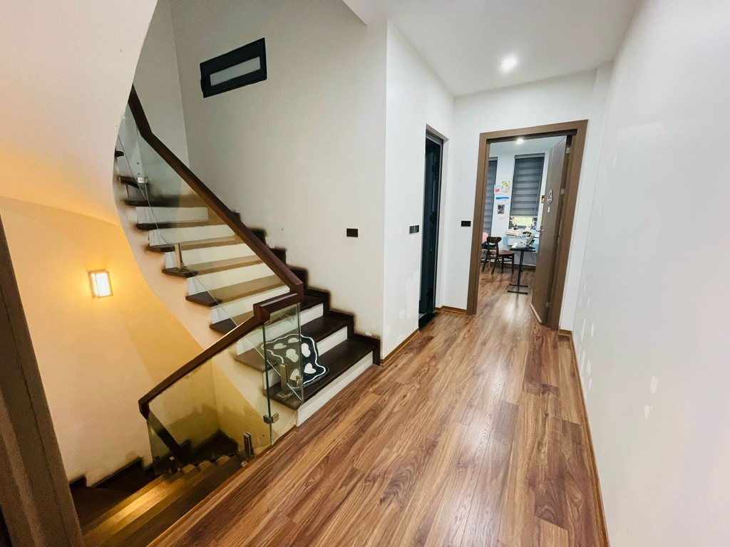 BÁN NHÀ ĐẲNG CẤP - KĐT VINADIC PHÚ DIỄN - VỈA HÈ Ô TÔ TRÁNH - 2 THOÁNG TRƯỚC SAU RỘNG RÃI - Ở KẾT HỢP VP CÔNG TY - TIỀM NĂNG TƯƠNG LAI