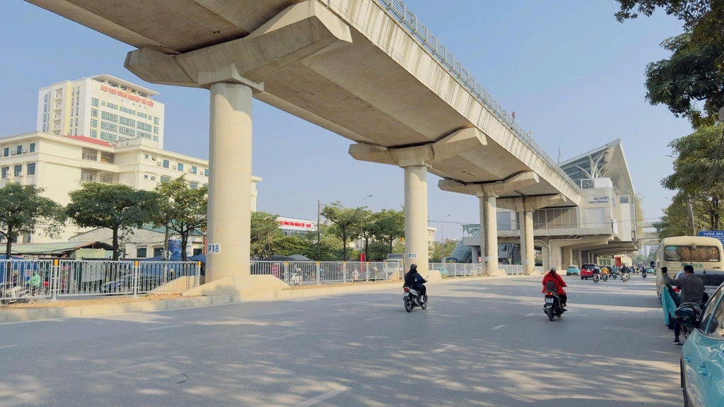 🚨 CƠ HỘI ĐẦU TƯ LỚN: TÒA NHÀ 7 TẦNG THANG MÁY - KHU TĐC MỞ RỘNG, XUÂN PHƯƠNG | GARA Ô TÔ | GẦN ĐẠI HỌC, HINODE PARK & GA METRO NHỔN - GIÁ 15.9 TỶ