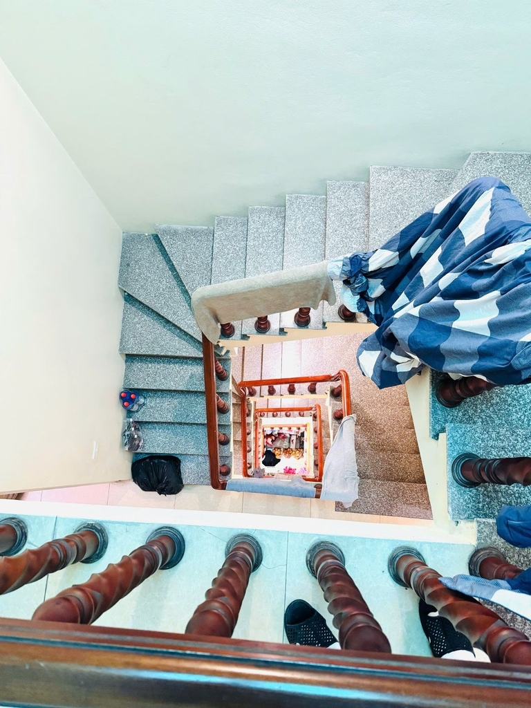 BÁN NHÀ 5 TẦNG - NGÕ THÔNG 20M RA Ô TÔ - KẾ BÊN KEANGNAM - MỄ TRÌ - 33M2 - 8.5 TỶ