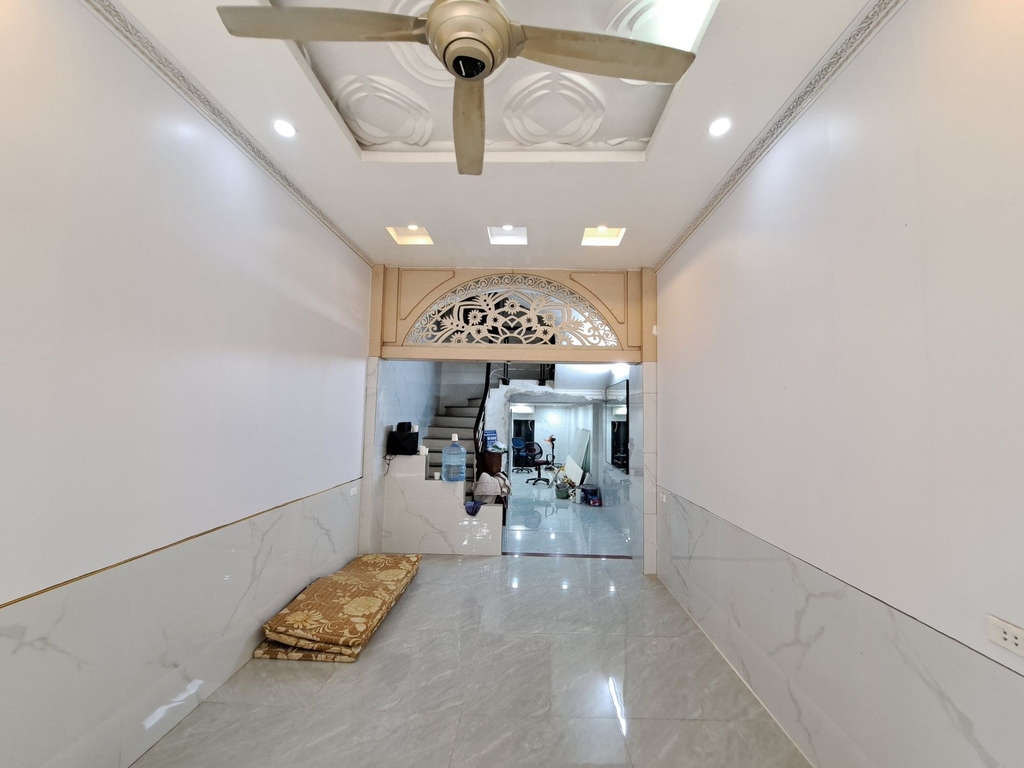 BÁN NHÀ 4 TẦNG – MẶT ĐƯỜNG CHỢ PHÚ ĐÔ – GẦN SÂN VẬN ĐỘNG MỸ ĐÌNH