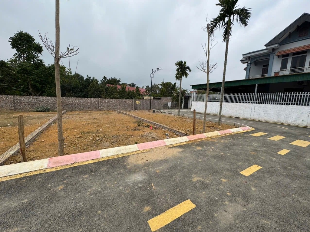 ĐẤT PHÂN LÔ 80M² - PHÚC TIẾN, THẠCH THẤT - SỔ ĐỎ CHUẨN - VỊ TRÍ VÀNG GẦN LÀNG NGHỀ & ĐH FPT - GIÁ 2.75 TỶ