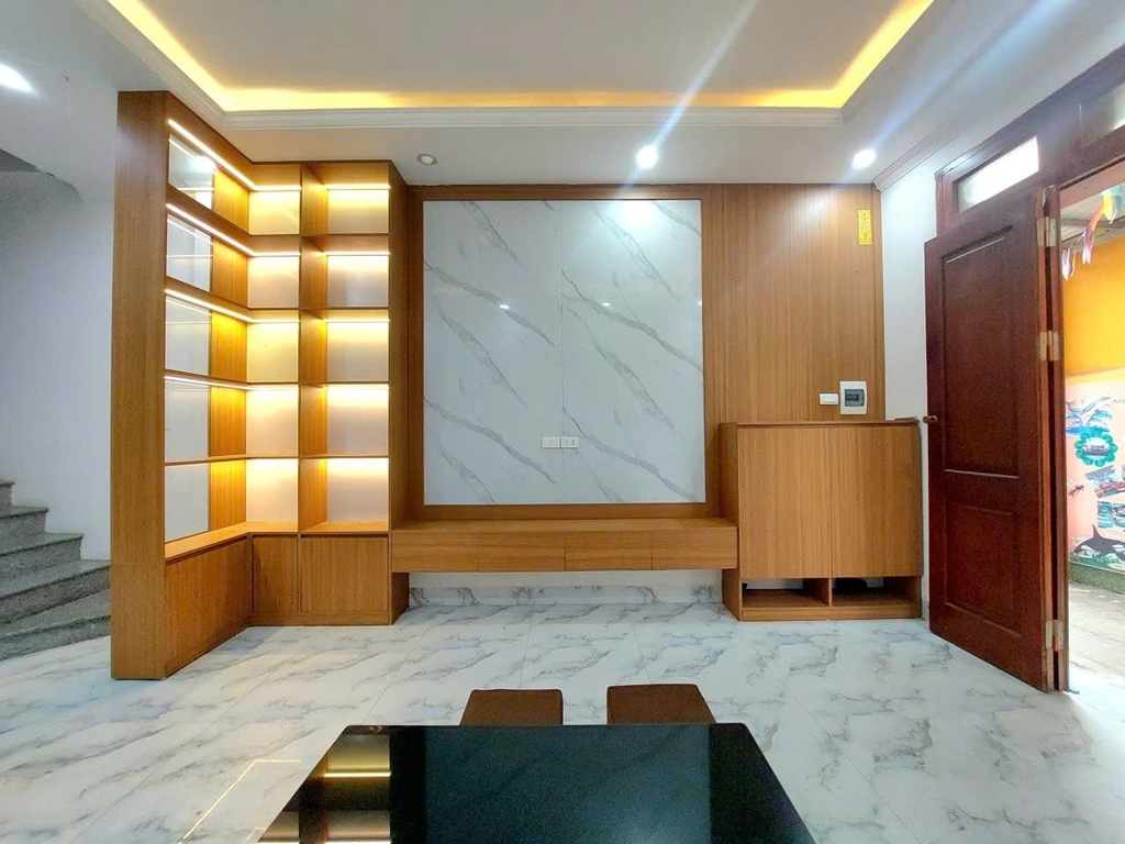 BÁN NHÀ ĐẸP Ở NGAY ĐÓN TẾT - THOÁNG SÁNG - GẦN ĐƯỜNG Ô TÔ - QUI HOẠCH GẦN CÔNG VIÊN - TIỀM NĂNG TĂNG GIÁ MẠNH