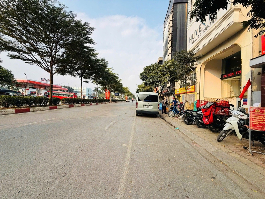 BÁN NHÀ 6 TẦNG THANG SIÊU PHẨM MẶT PHỐ TRẦN VỸ