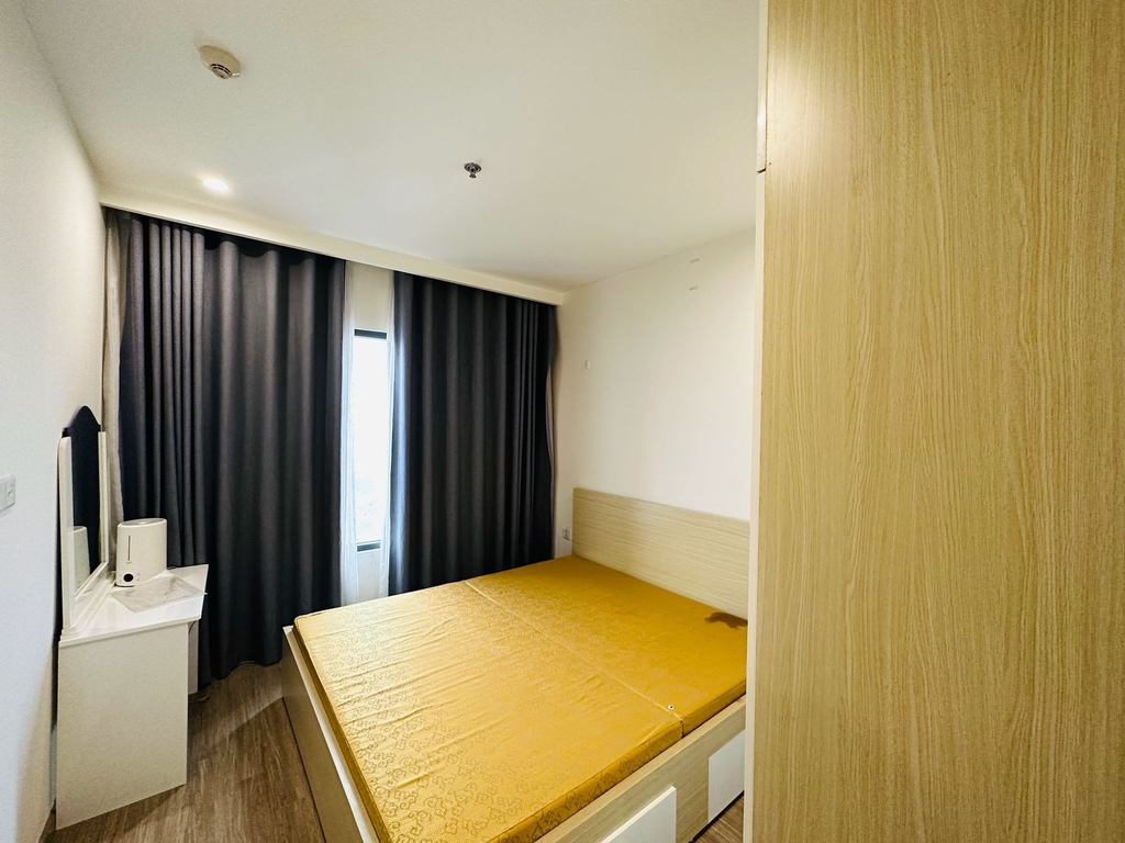 BÁN NHÀ ĐẸP TẶNG HẾT NỘI THẤT - TẦNG TRUNG VIEW THOÁNG - 2NGỦ Ở LUÔN