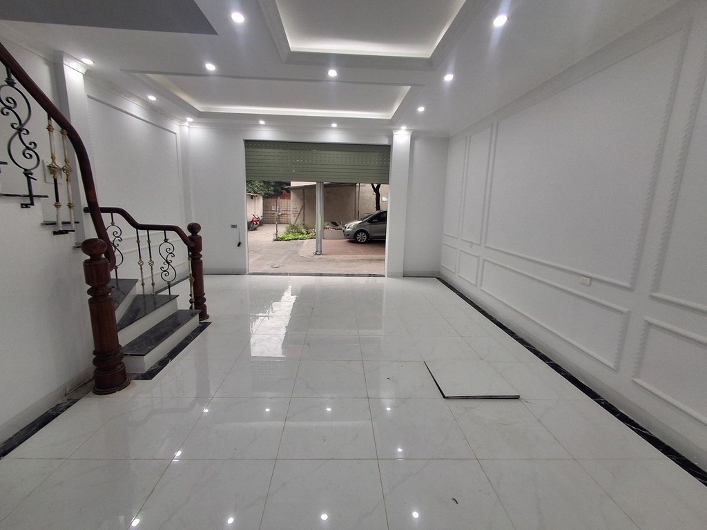 NHÀ 5 TẦNG ĐẠI MỖ - 35/63M² "NỞ HẬU" - Ô TÔ VÀO NHÀ, SÂN RỘNG "MÊNH MÔNG" - 7.95 TỶ