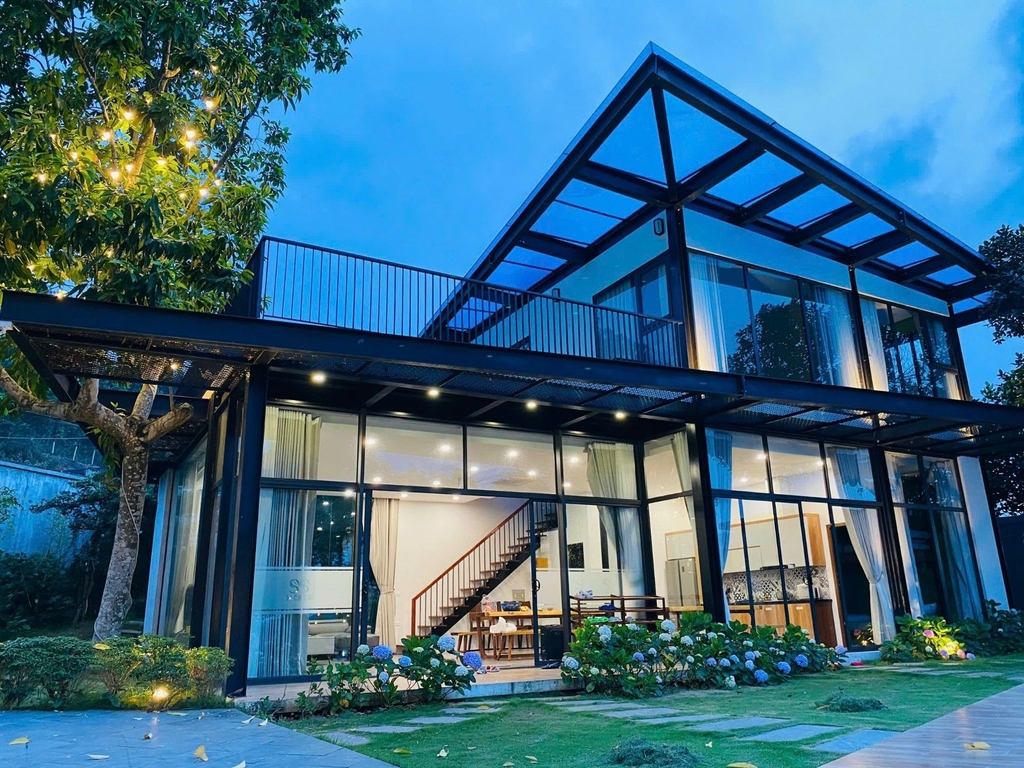 BÁN VILLA NGHỈ DƯỠNG KINH DOANH 2120M² - THÔN BƠM, VÂN HÒA, BA VÌ - 7 PHÒNG NGỦ - DOANH THU 1.4 TỶ/NĂM - 24.5 TỶ