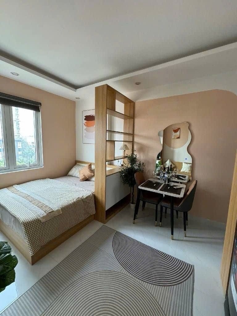 TOÀ BUILDING 8 TẦNG TRUNG KÍNH CẦU GIẤY - PHƯỜNG TRUNG HÒA - THANG MÁY - VỈA HÈ - DÒNG TIỀN 102TR/THÁNG - 38.5 TỶ