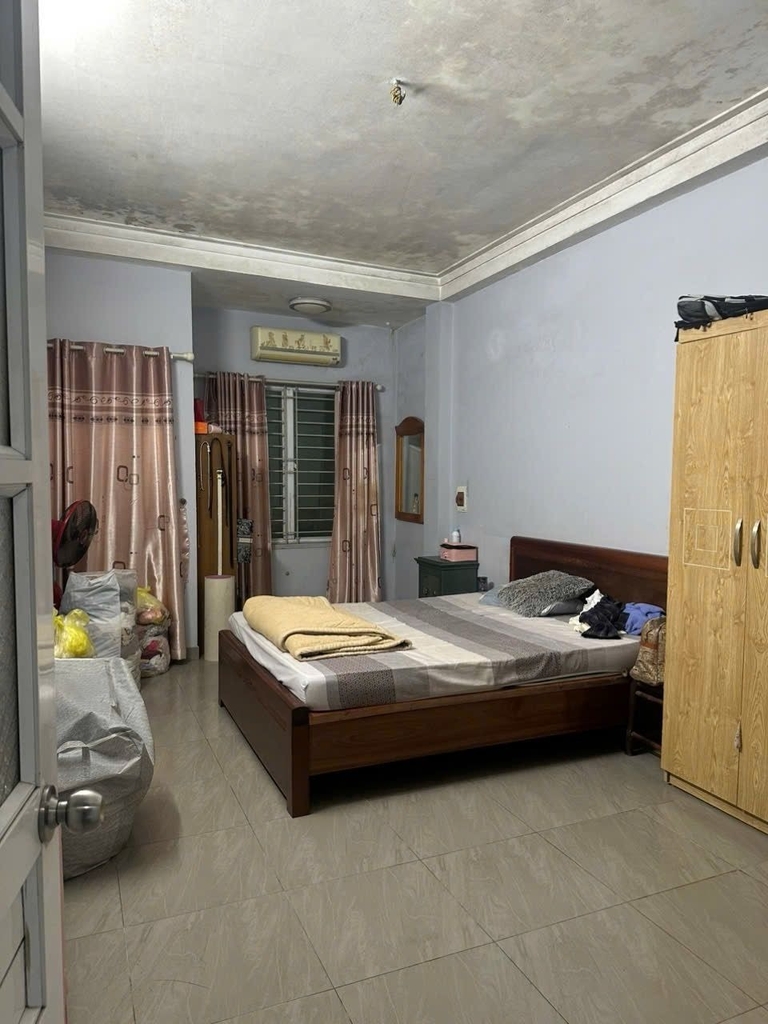 NHÀ NGÕ THÔNG 5 TẦNG - NGÕ 43 TRUNG KÍNH - PHƯỜNG TRUNG HÒA, CẦU GIẤY - SỔ ĐỎ ĐẸP - 8.95 TỶ