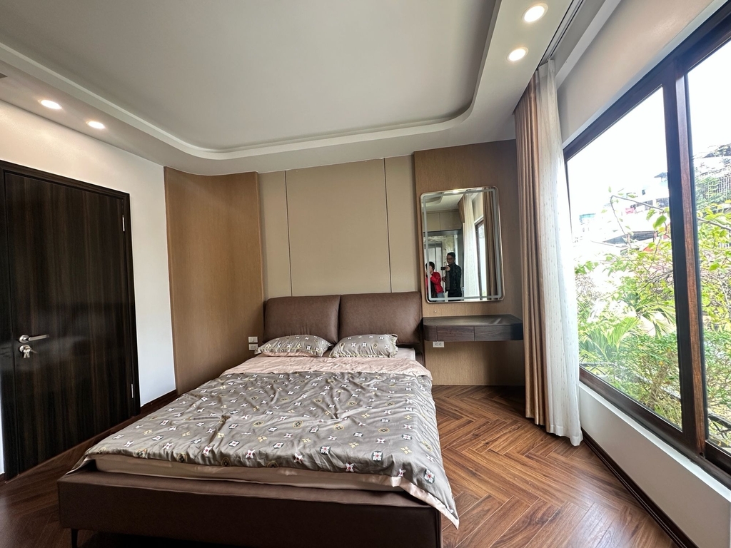 SIÊU PHẨM LÔ GÓC TRẦN DUY HƯNG CẦU GIẤY - PHƯỜNG TRUNG HÒA - THANG MÁY - XÂY MỚI CỰC ĐẸP - 12.9 TỶ