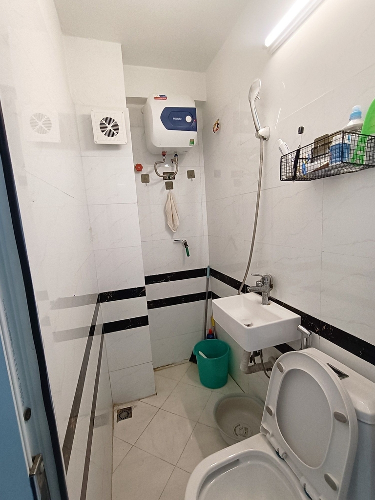 NHÀ NGÕ Ô TÔ - CÁCH PHỐ CẦU GIẤY 10M - PHƯỜNG QUAN HOA, CẦU GIẤY - FULL NT, 5 TẦNG - 8.3 TỶ