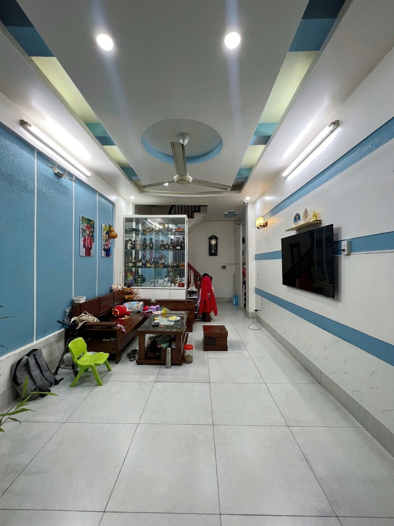 NHÀ ĐẸP YÊN HÒA CẦU GIẤY - NỞ HẬU PHÁT LỘC - SÁT CÔNG VIÊN & TRƯỜNG ĐIỂM - 9.8 TỶ